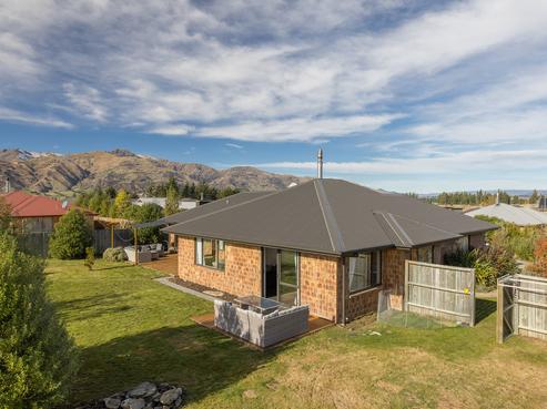 33 Little Maude Drive, Lake Hawea