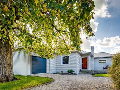 11 Victoria Street, Ebdentown