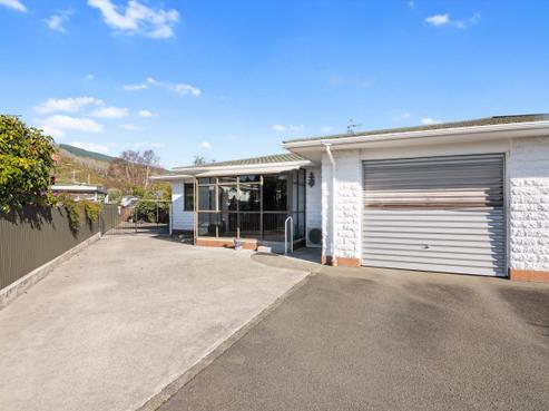 1/5 Alyson Place, Stoke