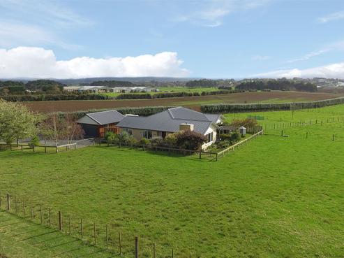 84 Kidd Road, Waiuku