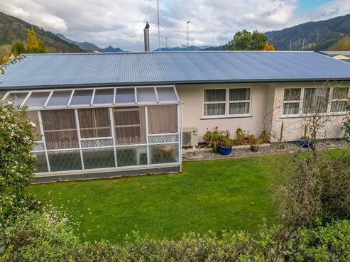 106 Waller Street, Murchison