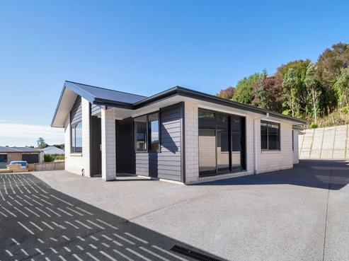 8 Frederick Place, Whalers Gate
