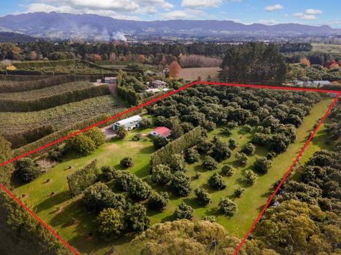 42 Walker Road East, Aongatete