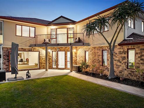 13 Onemana Way, Te Atatu Peninsula