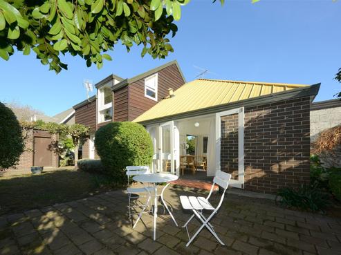 5B Snowdon Road, Fendalton