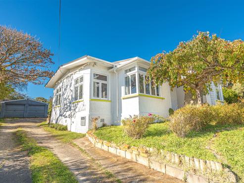 99 Mount View Road, Bastia Hill