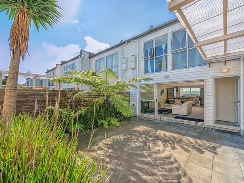 24 Zabeel Crescent, Takanini