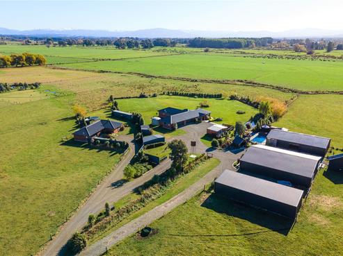 42 Mountvista Road, Fernside