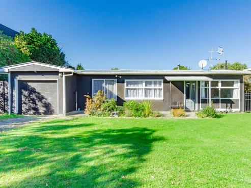 12 Percival Road, Paraparaumu Beach