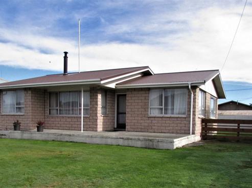 8 Reid Street, Blaketown