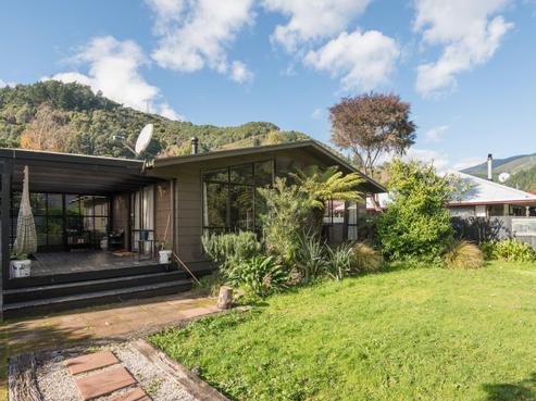 24 Bishopdale Avenue, Bishopdale