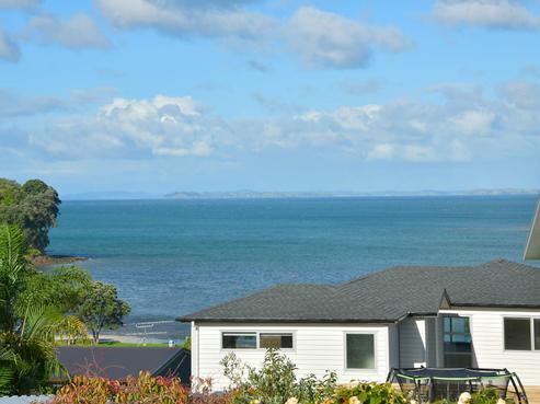 1057 Whangaparaoa Road, Tindalls Beach