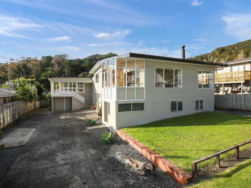 9B Firth View Road, Te Puru