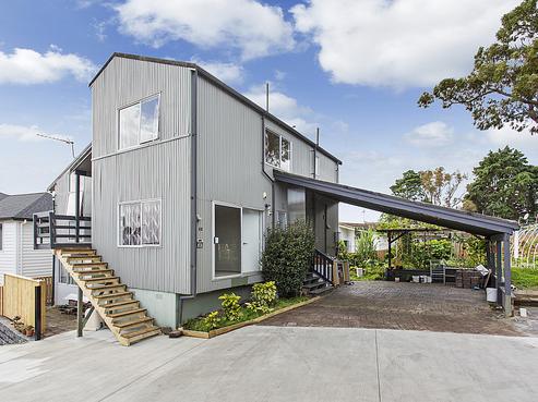 38 Pokapu Street, Titirangi