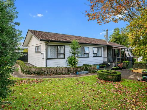 74 Moore Street, Leamington