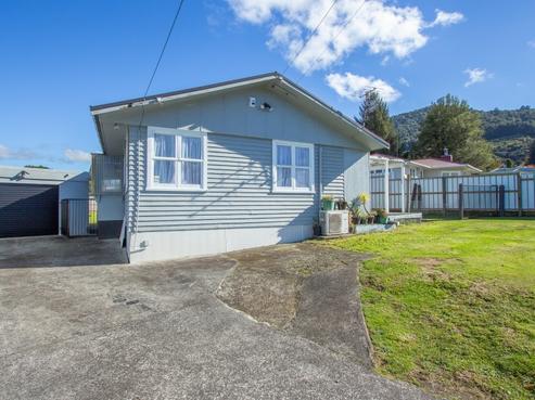 32 Thomas Crescent, Western Heights