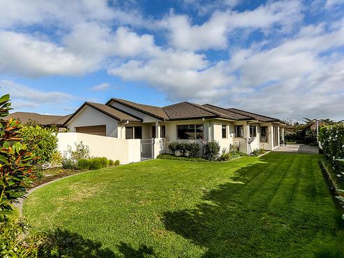 26 Redwood Crescent, Hurdon