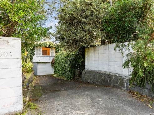 504 Glenfield Road, Bayview