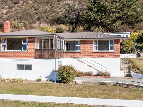 103 Branxholm Street, Roxburgh