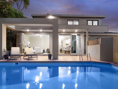 16B Sandown Road, Rothesay Bay