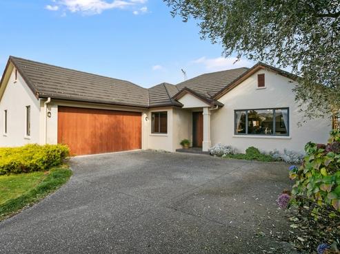 45 Oaklands Drive, Cambridge