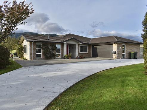 47 Mountain View Drive, Manakau