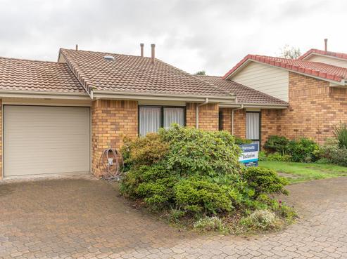 6 Ashford Mews, Flagstaff