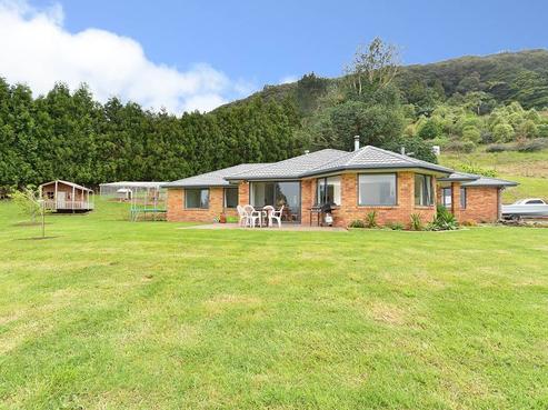 912 State Highway 14, Maungatapere