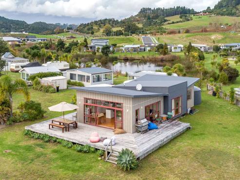 29 Motukorure Parade, Cooks Beach