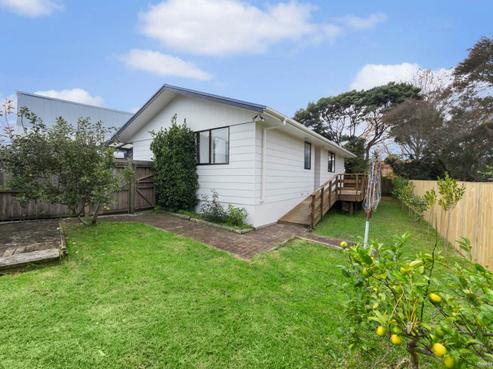 2/63B Colwill Road, Massey