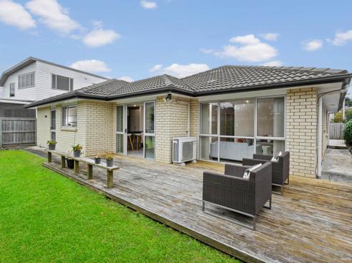 5A Graham Avenue, Te Atatu Peninsula