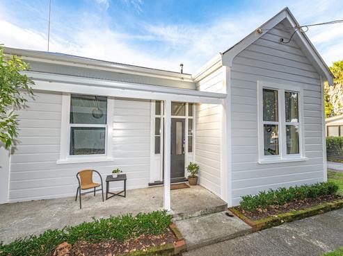 10 Halswell Street, Whanganui Central