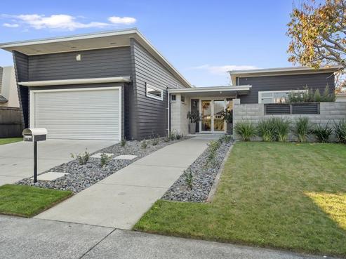 4 Sovereign Place, Rototuna North