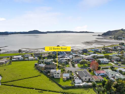 22 Banks Road, Kawakawa Bay