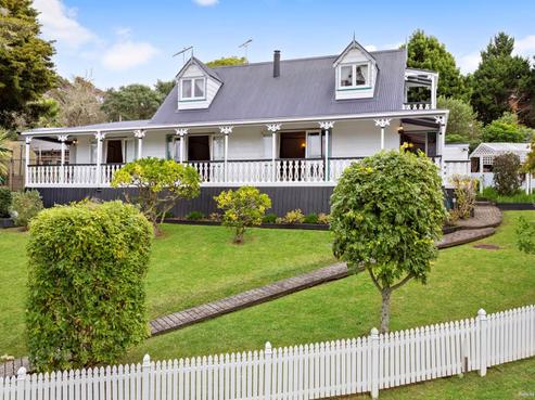 121 Roseberry Avenue, Birkenhead