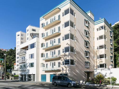 2/262 Oriental Parade, Oriental Bay