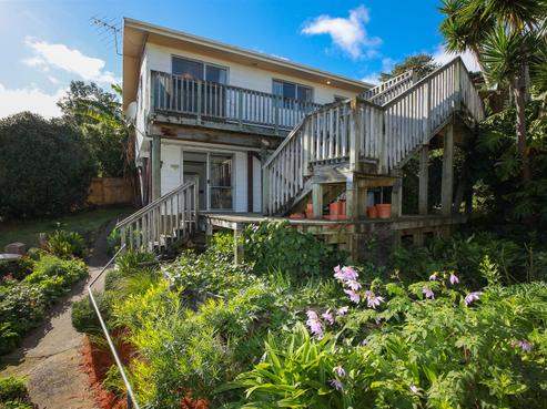 29 Adams Road, Thornton Bay