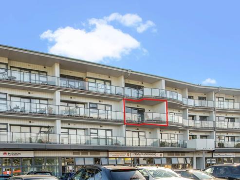2/83O New North Road, Eden Terrace