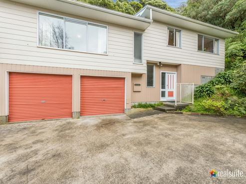 87 Mulberry Street, Normandale