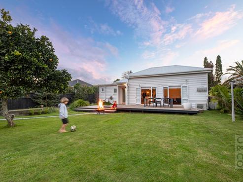 3 Elliot Street, Riverhead