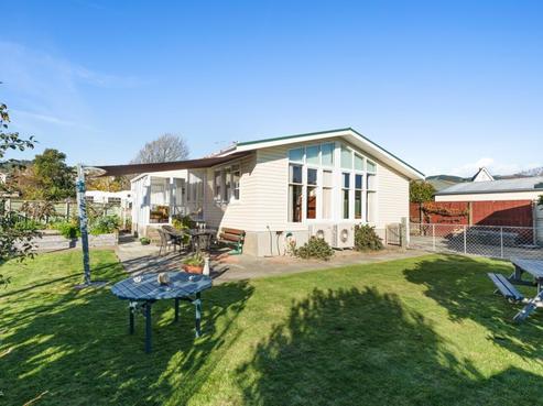 250 Annesbrook Drive, Wakatu