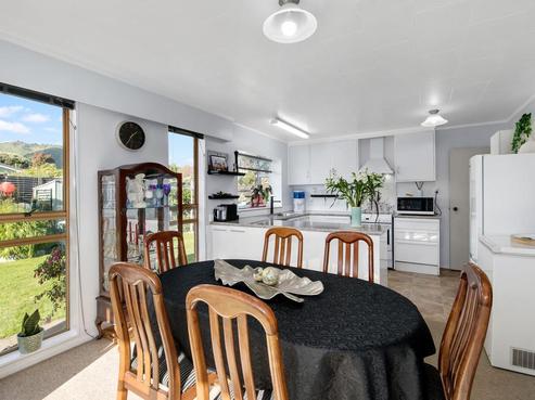 13A Oriwa Street, Waikanae