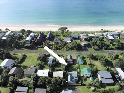 111 Mangakahia Drive, Whangapoua