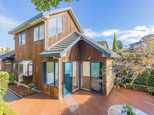 8A Bevyn Street, Castor Bay