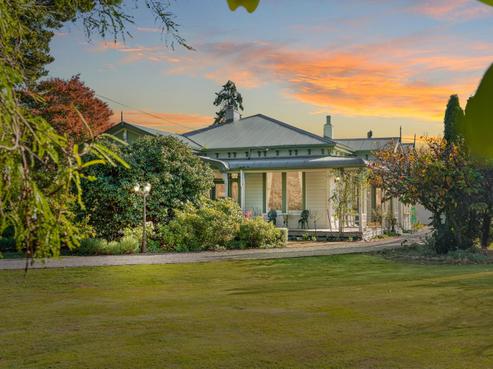 209 Kuratawhiti Street, Featherston