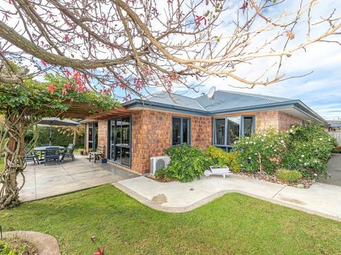 7 Brougham Place, Springvale