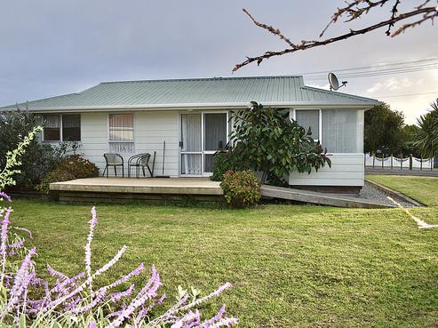 13B Iti Street, Otaki