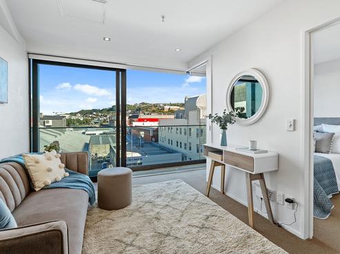 604/13 College Street, Te Aro