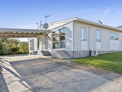 18B Maple Grove, Maungaraki