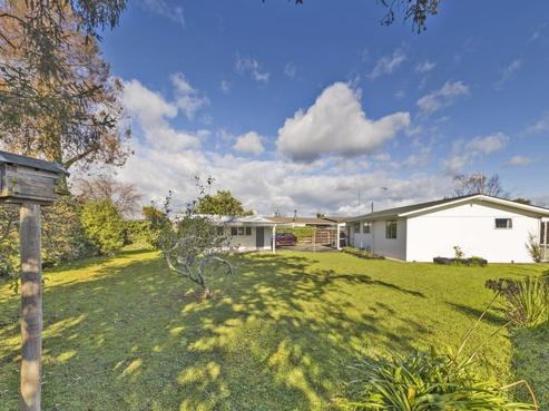 57 Lockhart Avenue, Milson